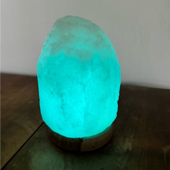Mini Salt Lamp - Picture 6 of 6